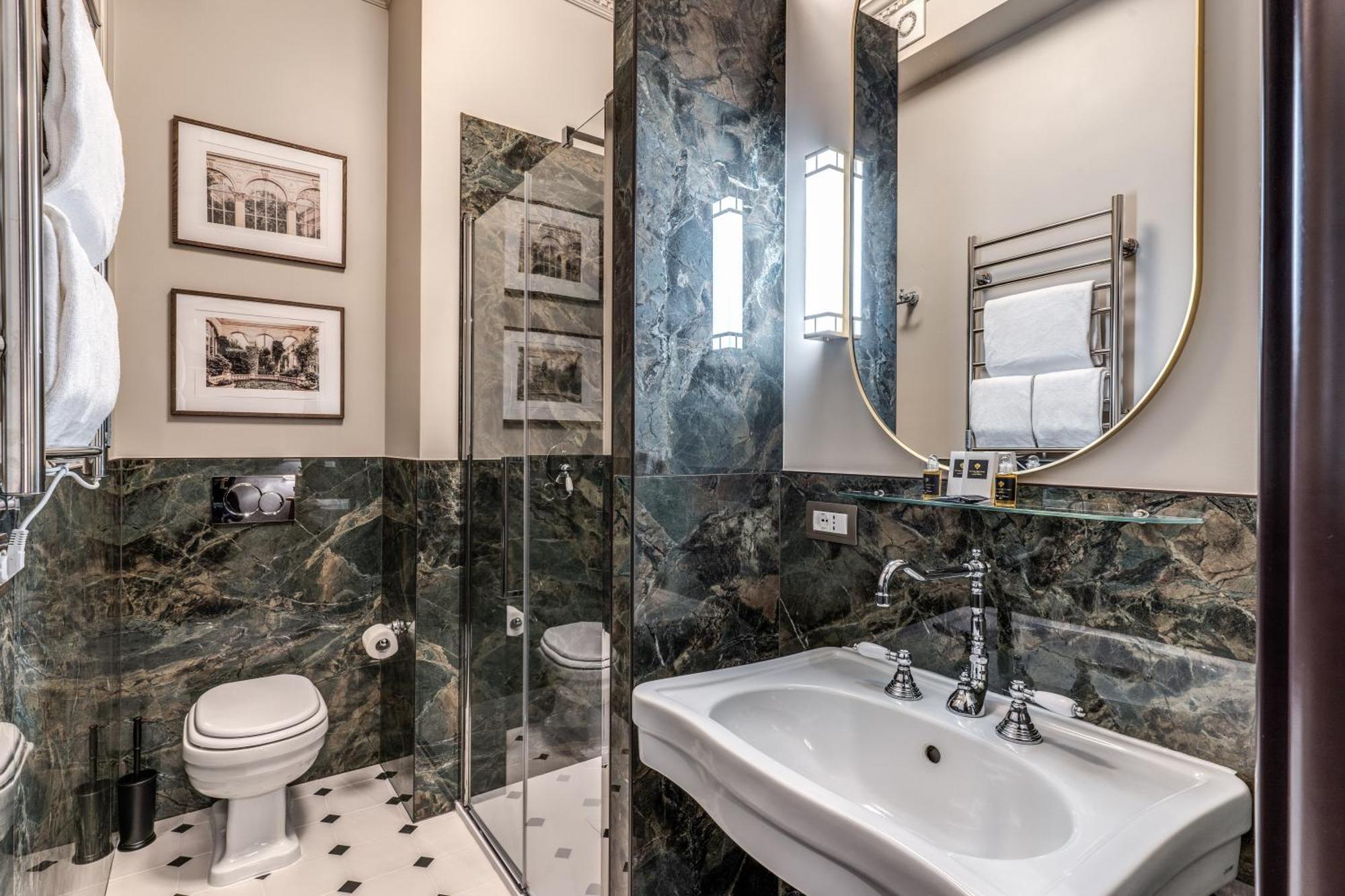 Antica Residenza Del Corso Maison d'hôtes